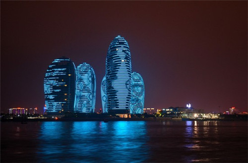 加盟一品煌焖锅开店以后好不好经营，2025加盟一品煌焖锅还有前景吗