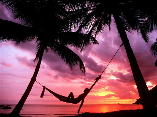 阳新县加盟旋转小火锅哪些项目比较适合新手，趣捞小火锅加盟在阳新县开店怎么样